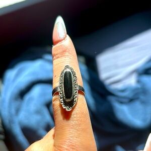 Size 7 off brand sterling silver onyx accessory ring